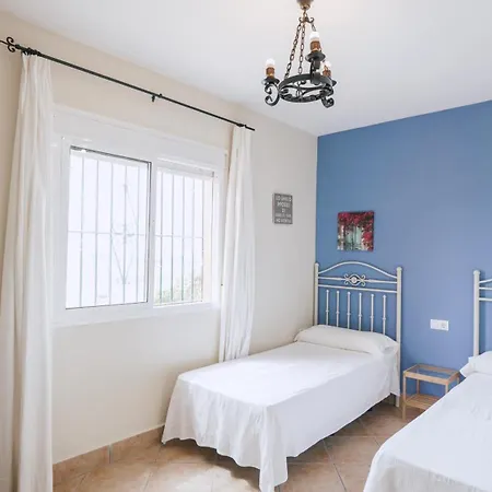 Garrovillos By Fontanilla Del Mar Holidays *