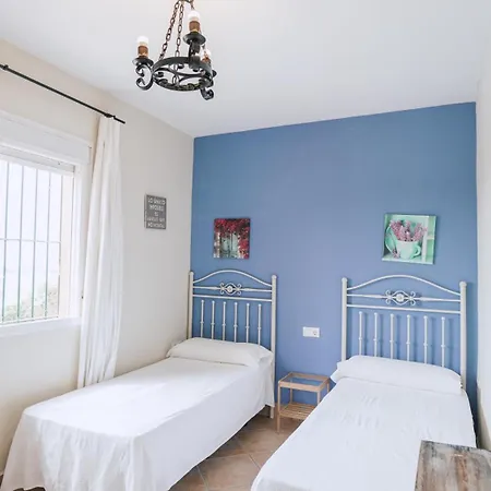 Garrovillos By Fontanilla Del Mar Holidays * Conil De La Frontera