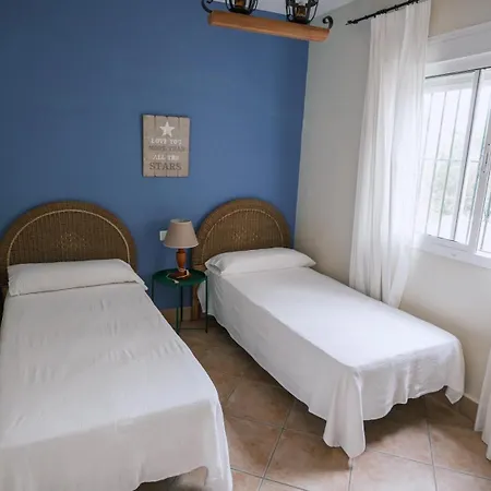 Garrovillos By Fontanilla Del Mar Holidays