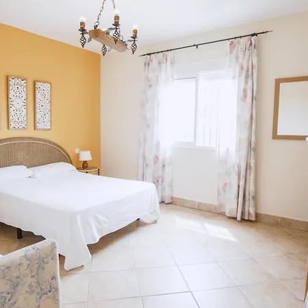 Garrovillos By Fontanilla Del Mar Holidays Vakantiehuis *