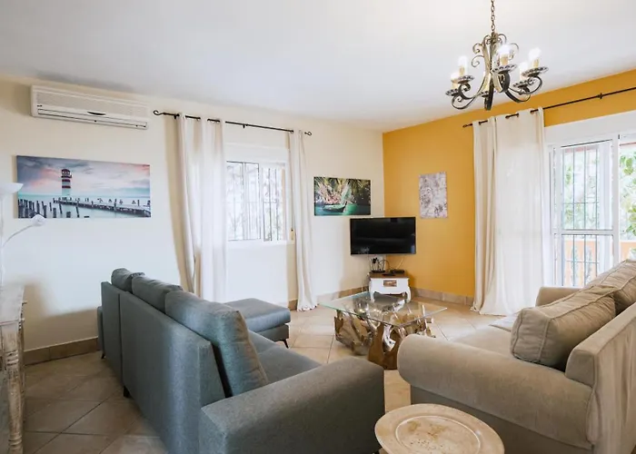 Garrovillos By Fontanilla Del Mar Holidays * Conil De La Frontera