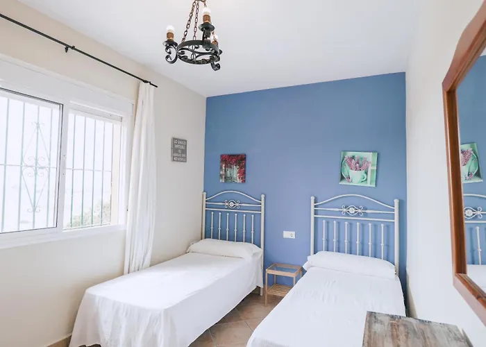 Garrovillos By Fontanilla Del Mar Holidays * Conil De La Frontera