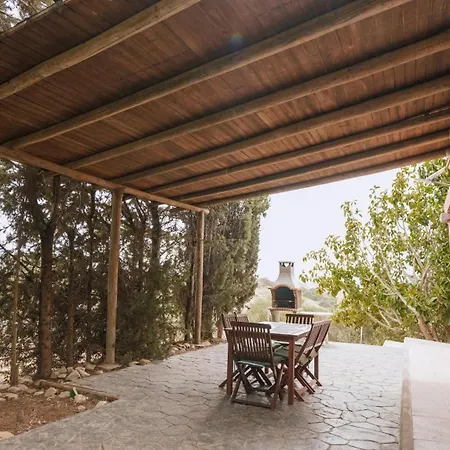Garrovillos By Fontanilla Del Mar Holidays كونيل ذي لا فرونتيرا