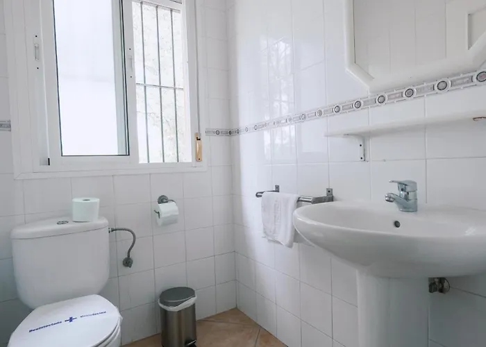 Garrovillos By Fontanilla Del Mar Holidays بيت للعطل كونيل ذي لا فرونتيرا
